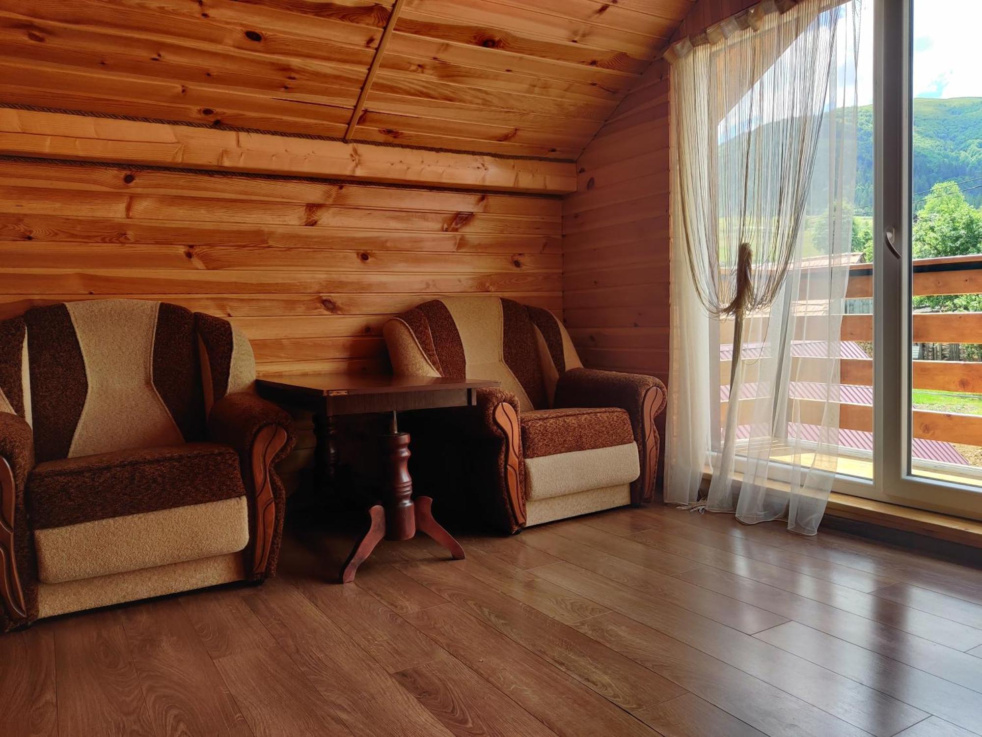 "У Яслигана" Hotel Pilipets ภายนอก รูปภาพ