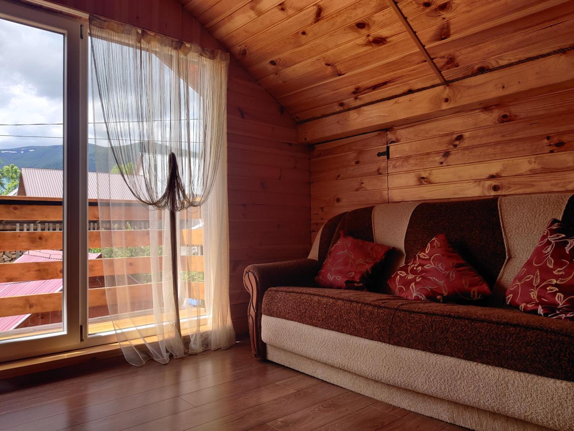 "У Яслигана" Hotel Pilipets ภายนอก รูปภาพ